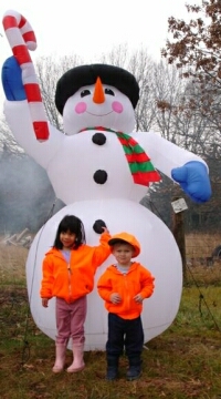 Christmas tree shoppers at Evergreen Ranch - Sarah & Sam